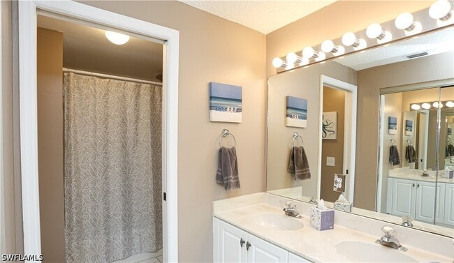 Building Photo - 1044 Woodshire Ln