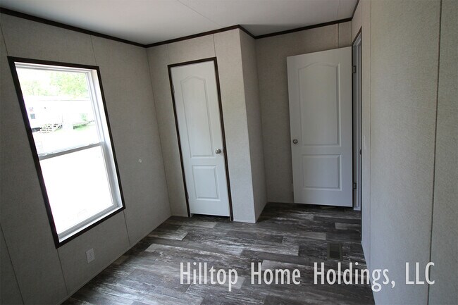 Building Photo - 29 Hilltop Rd