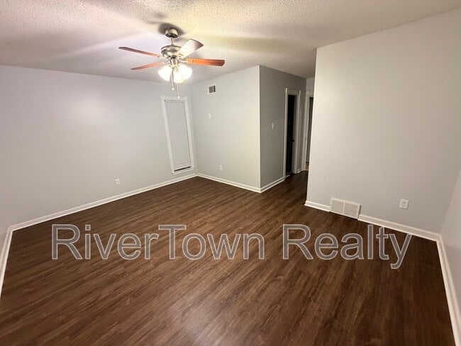 Building Photo - 2974 Crowell St