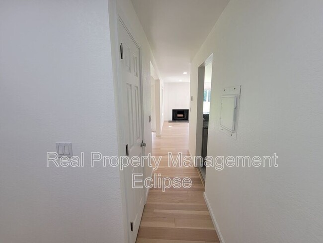 Building Photo - 4415 145th Ave NE