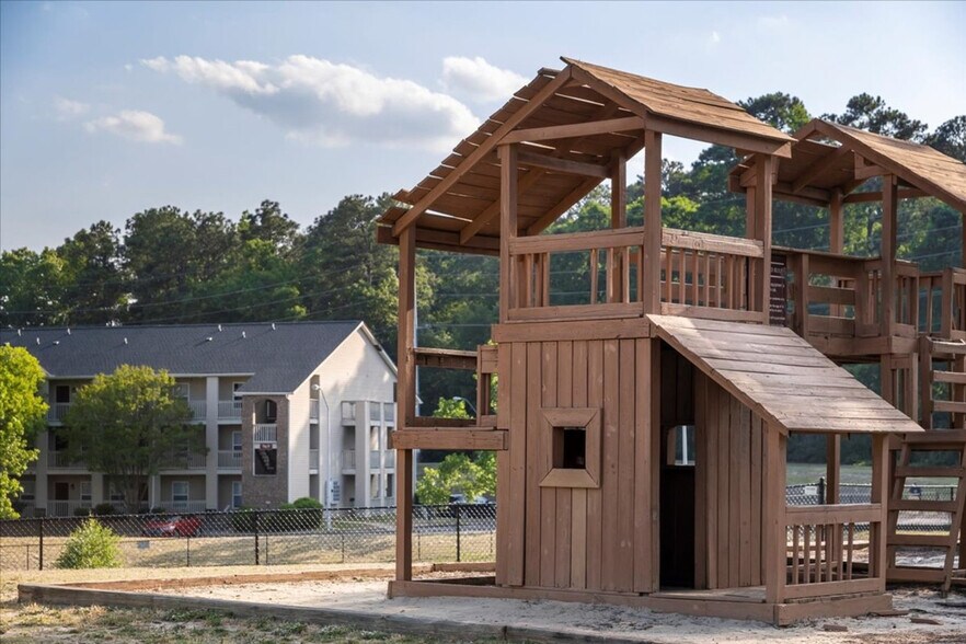 Building Photo - 978 Bassman Ln