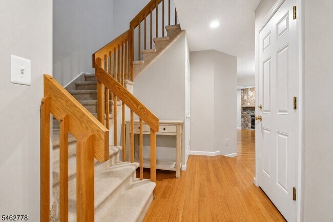 Building Photo - 606 Park Pl