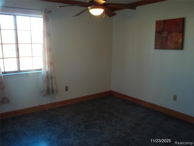 Building Photo - 16682 Eastland St