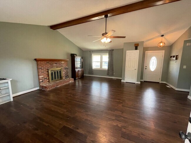 Building Photo - Lovely Single Family Ranch Home in Edgefield