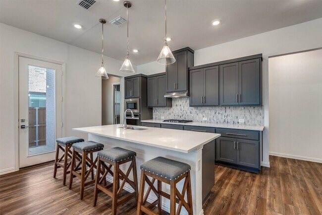 Building Photo - 3309 Sarala Ct