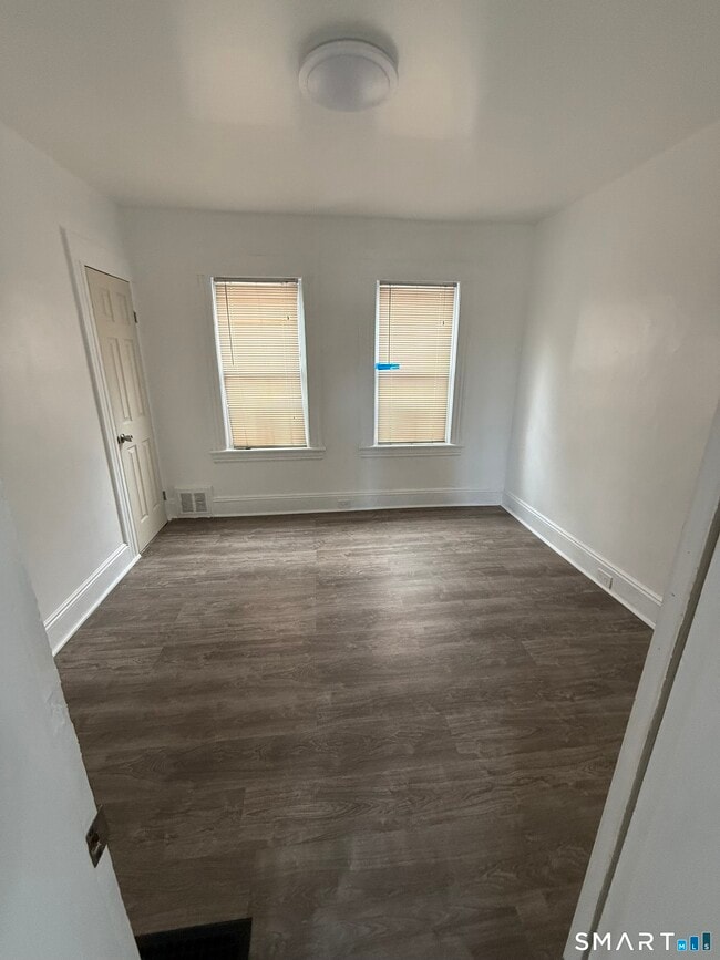 Building Photo - 29 Hubbell St