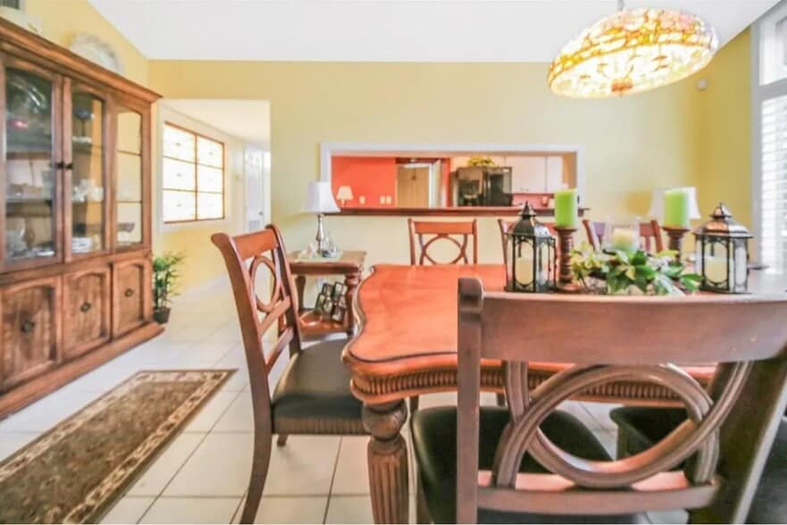 Building Photo - 107 Canterbury Dr