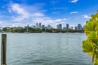 Building Photo - 1110 Venetian Way