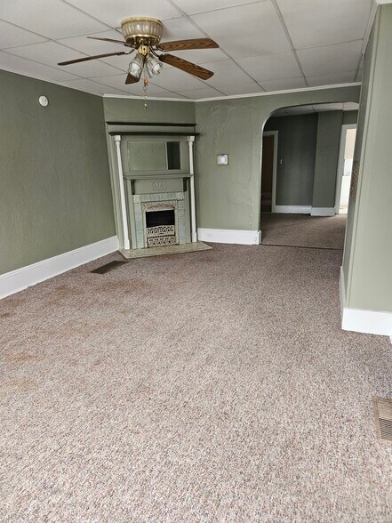 living room - 426 W Front St