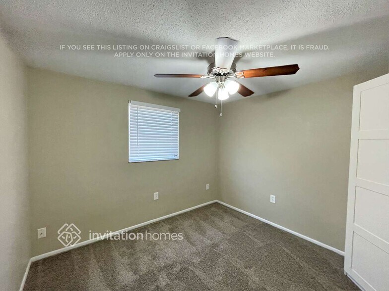 Building Photo - 4850 Samara Dr