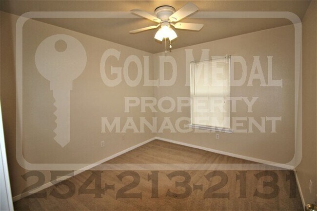 Building Photo - 1404 Pima Trail
