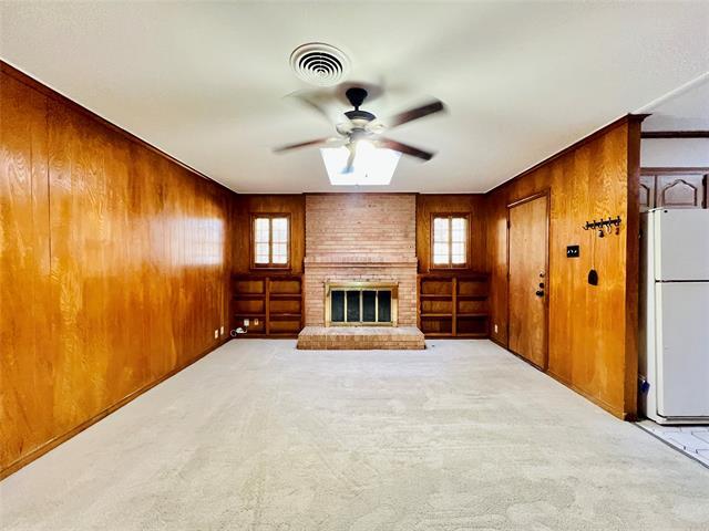 Building Photo - 8715 Labron Ave