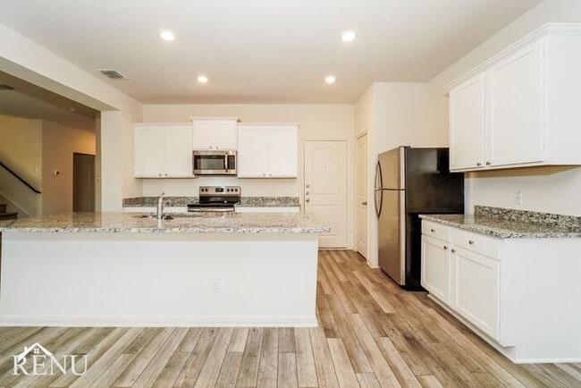 Building Photo - 2850 Citron Garden