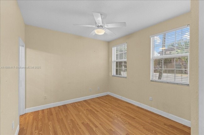Building Photo - 1048 SW 147th Ave