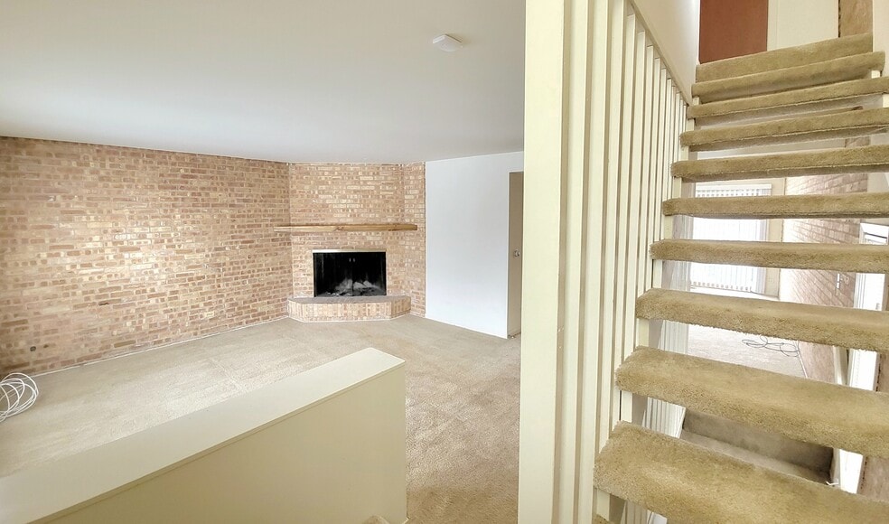 Building Photo - 712 Concord Ln