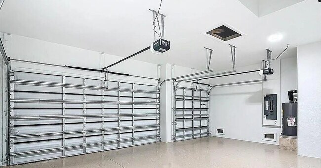 Building Photo - 4406 NW 20th Terrace