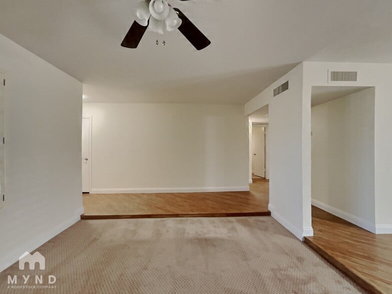 Building Photo - 4547 E San Gabriel Ave