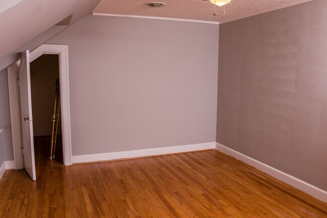 Building Photo - 4205 Tremont St