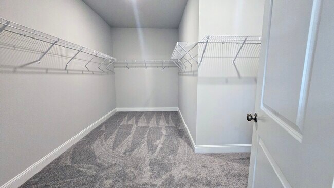 Building Photo - 1144 Topaz Cave Cir