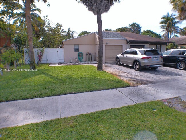 Primary Photo - 618 NW 46th Ave