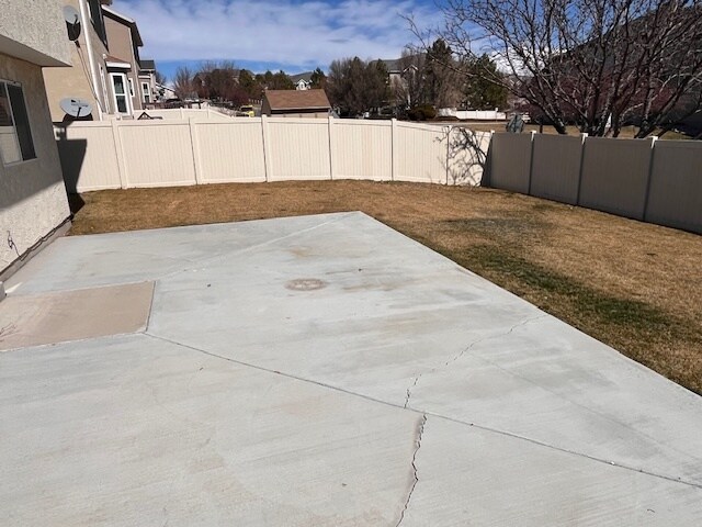 Building Photo - 2048 N Boysenberry Dr