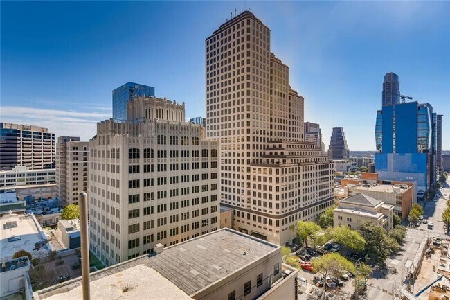 Building Photo - 710 Colorado St