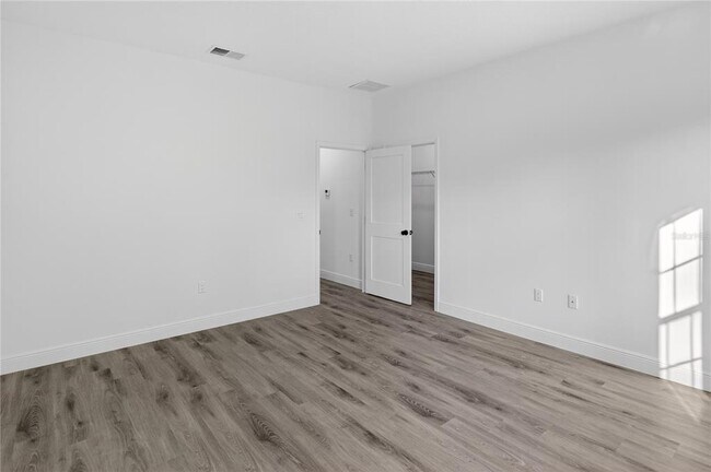 Building Photo - 3272 W Fairbank Dr