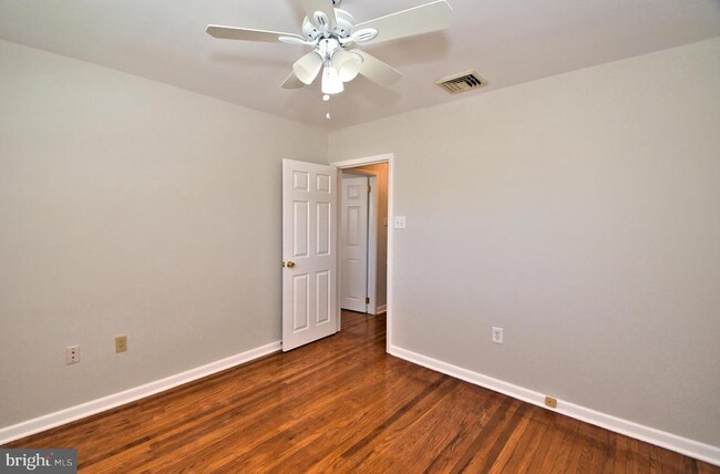 Building Photo - 436 Anthony Rd