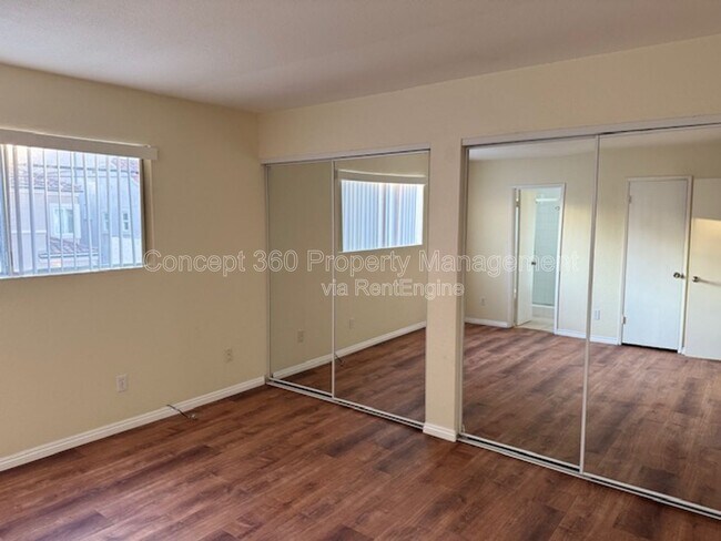 Building Photo - 114 20th St