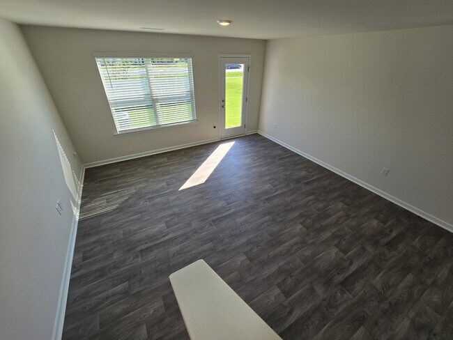 Building Photo - 114 Holmes Corner Dr