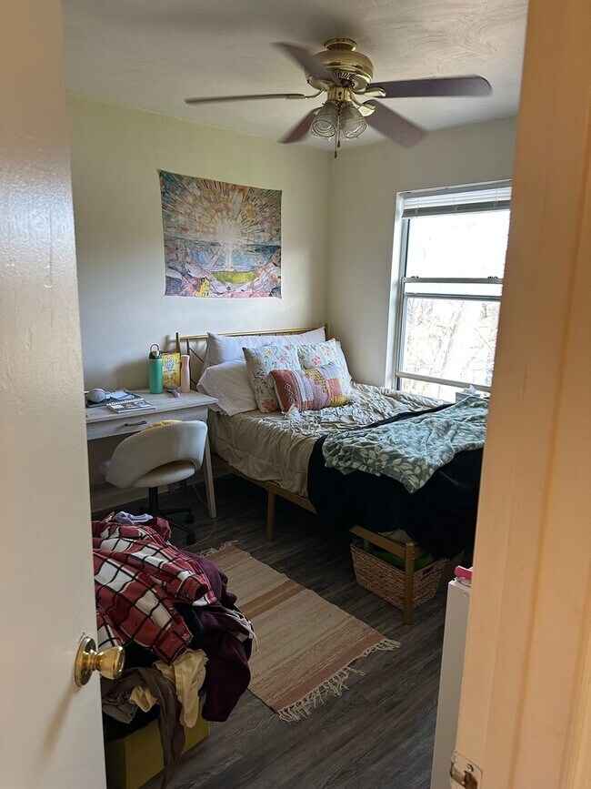 Building Photo - 206 Pheasant Run Dr