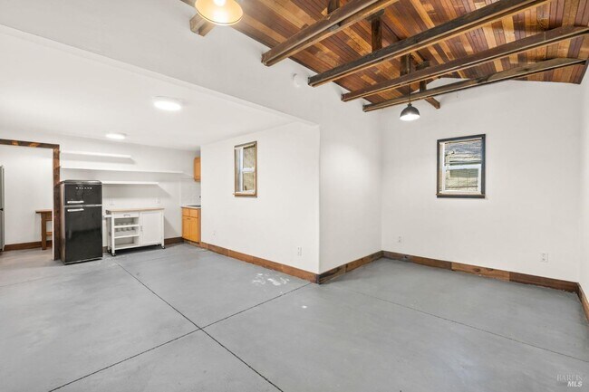Building Photo - 891 Arroyo Rd