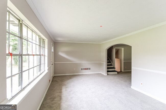 Building Photo - 1731 Tilden Ave