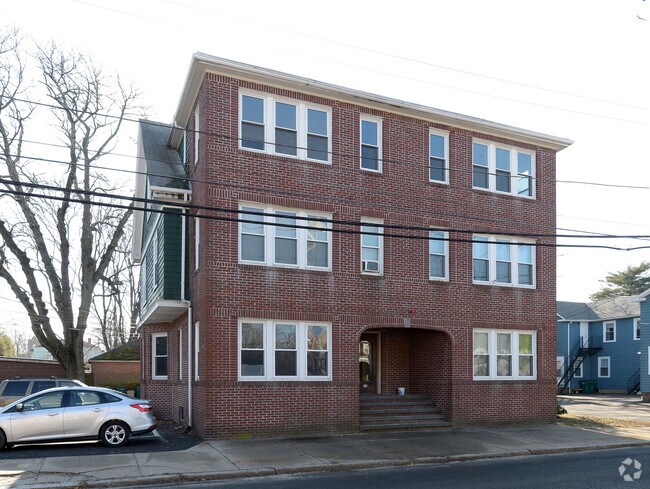 Building Photo - 45 Peck St