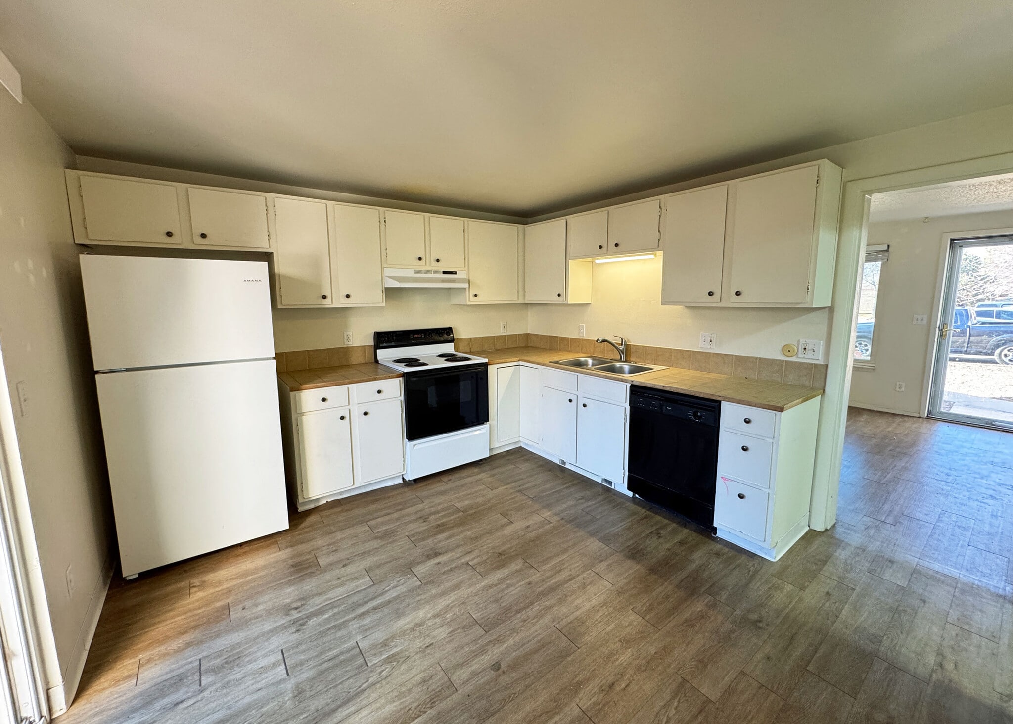 Building Photo - 1118 Darby St