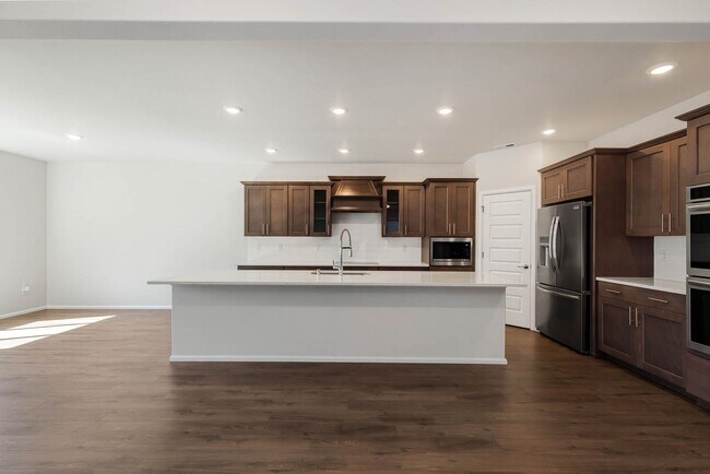 Building Photo - 21112 42nd Dr SE