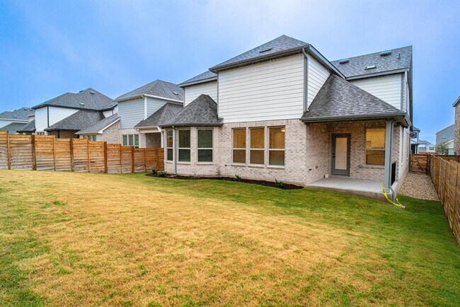 Building Photo - 3501 Jaulan St