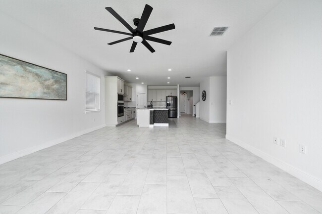 Building Photo - 2591 Seagirt Wy