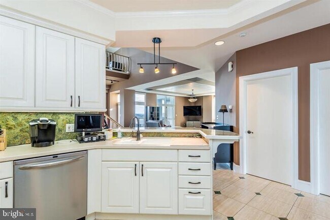 Building Photo - 1510 Waterford