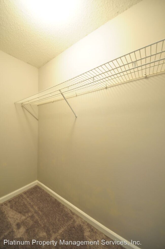 Building Photo - 2 br, 2.5 bath House - 232 Hembree Park Ter