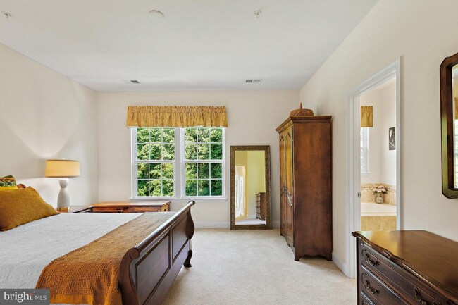 Building Photo - 7200 Dorchester Woods Ln