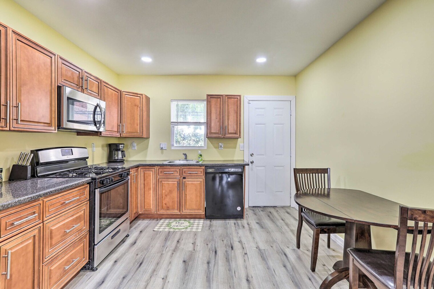 Building Photo - 1621 St. Paul St