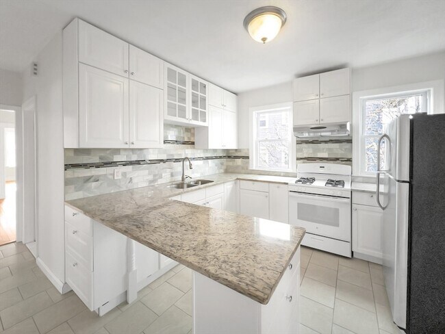 Building Photo - 24 Montvale St