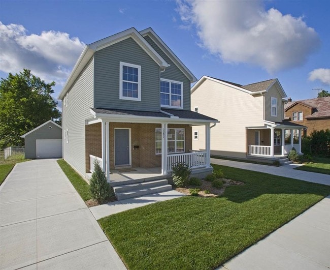 Building Photo - Saratoga Homes