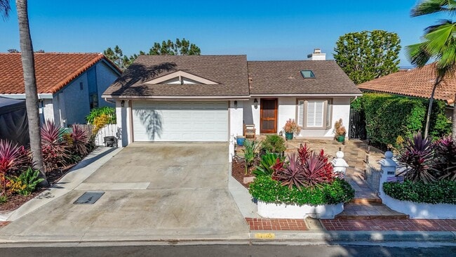 Building Photo - Beautiful 4-bedroom, 2.5-bathroom home in ...