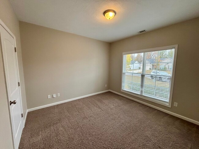 Building Photo - 4017 Pensacola Way