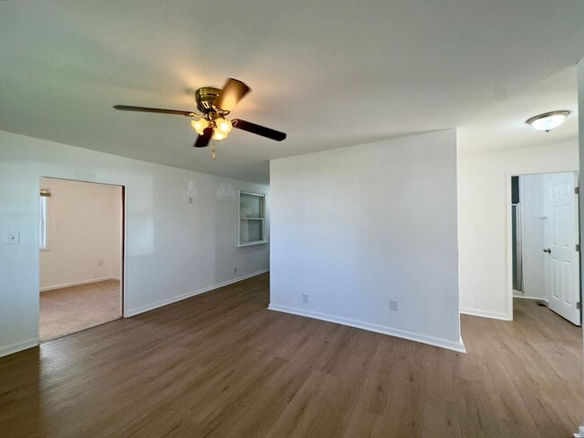 Building Photo - Charming 4 Bedroom/2 Bathroom Home in Dundalk, MD!