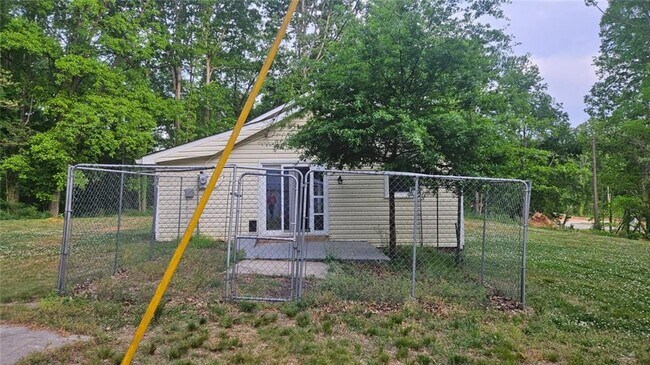 Building Photo - 471 Perkins Cir