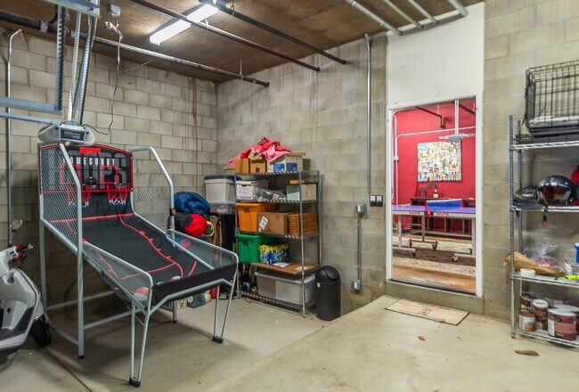 Building Photo - 4719 Coronado Ave