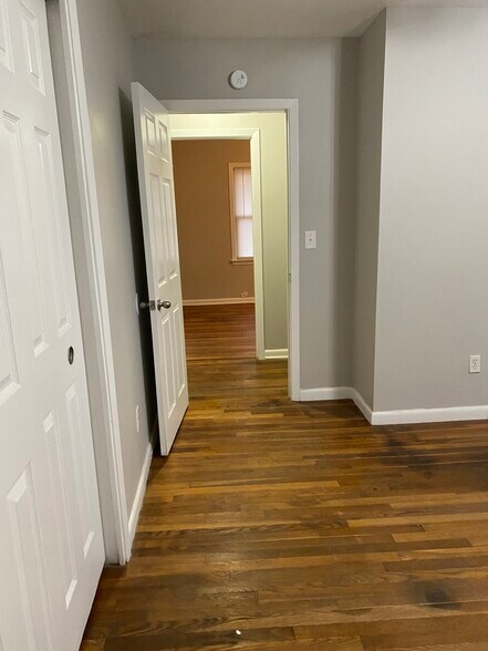 Building Photo - 67 Harmony Ln